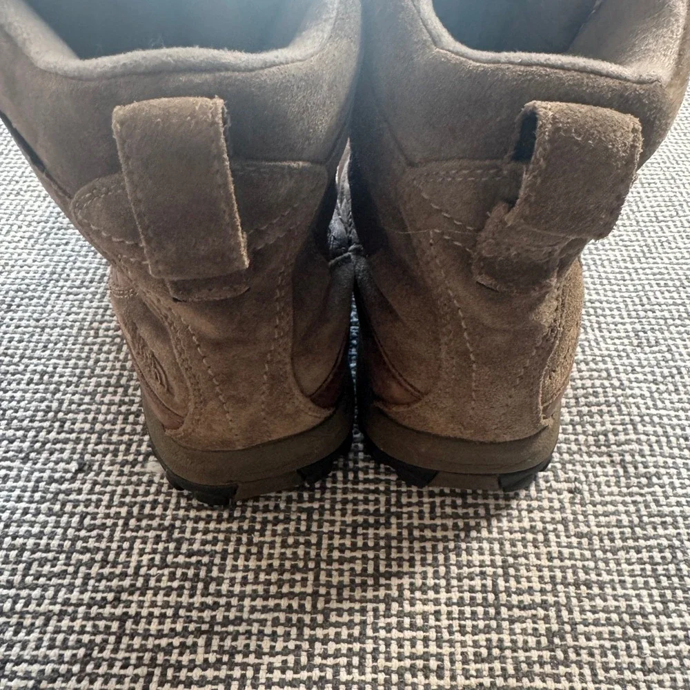 The North Face Mens Brown Leather Suede Waterproof Hiking Boots Lug Sole Sz 9.5